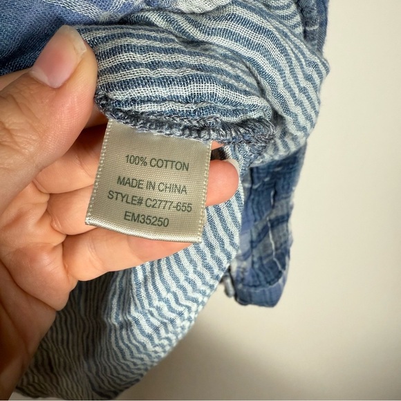 Cloth & Stone Blue and White Plaid Button Down Shirt - Picture 6 of 6